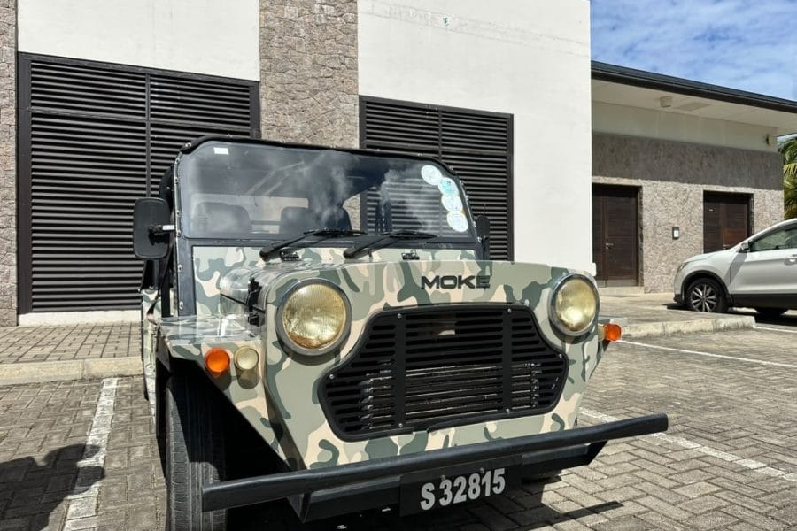 Mini Moke Cabriolet à louer aux Seychelles