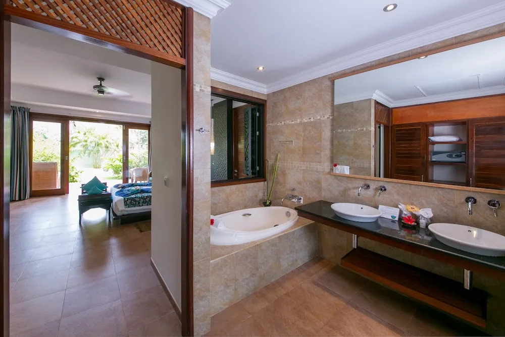 Le Duc de Praslin, Praslin