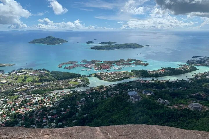 Tour privé de Mahé (5 à 6 heures)