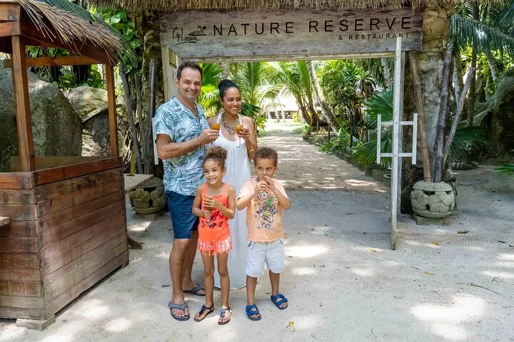 Mahé : plages et snorkeling, tour privé